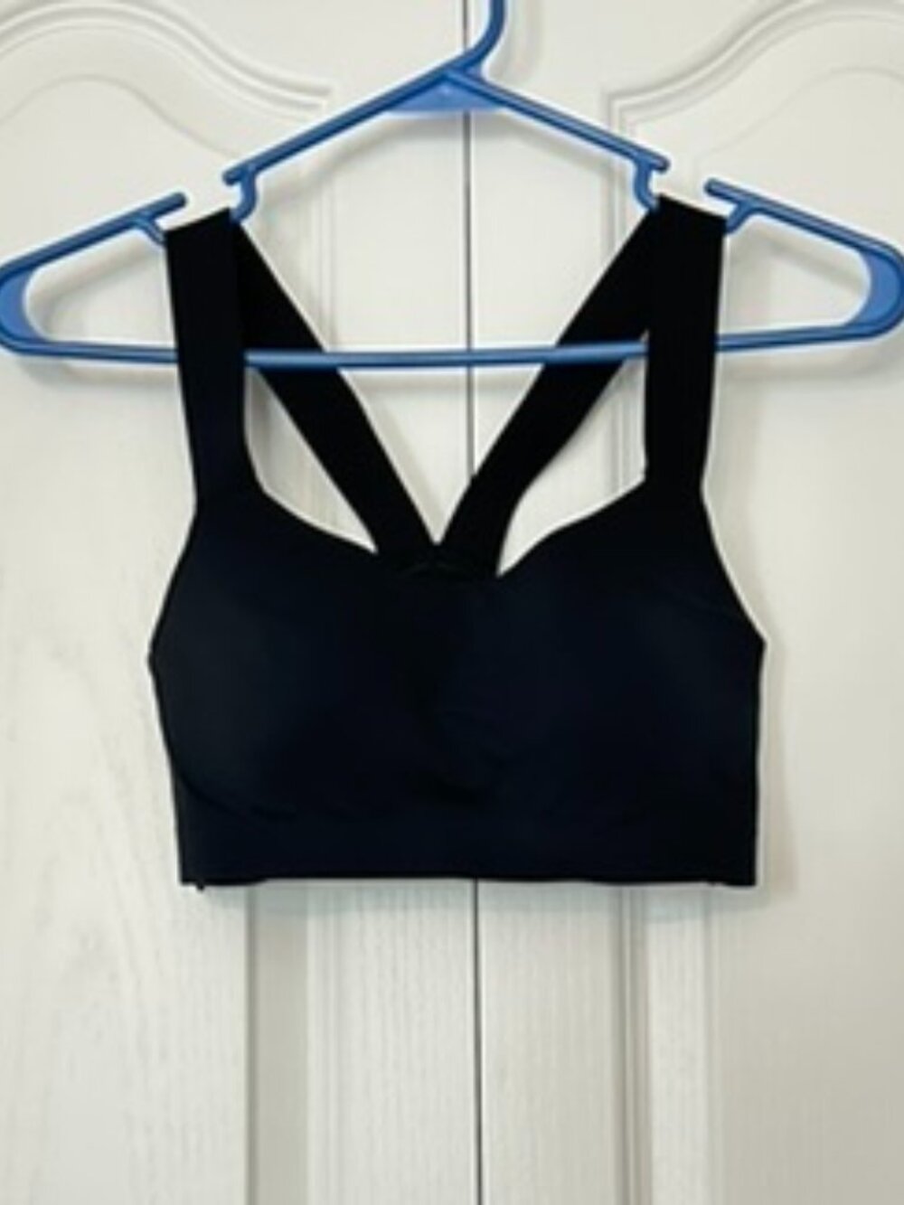 Forever 21 Black Strappy Racerback Sports Bra Size Small